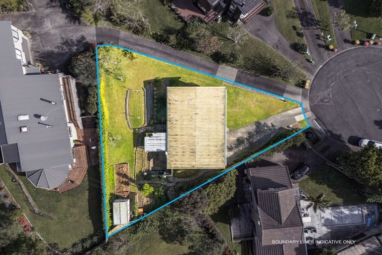 Photo of property in 18 Wisteria Way, Mairangi Bay, Auckland, 0630