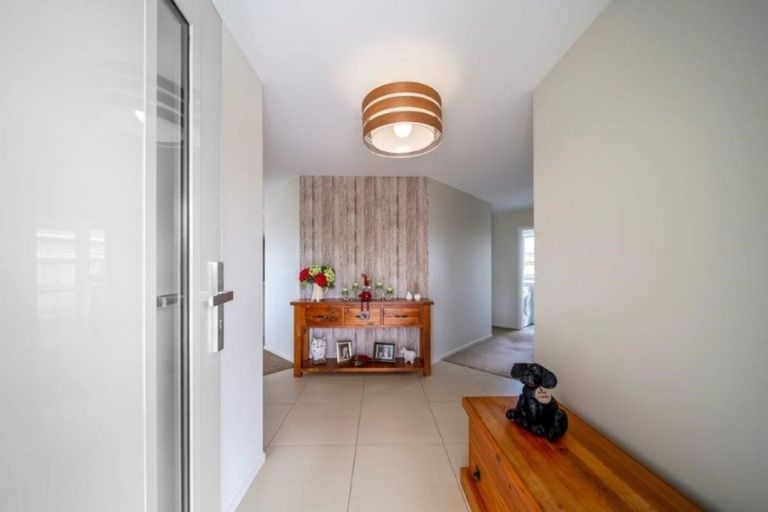 Photo of property in 13a Larlin Drive, Hawera, 4675