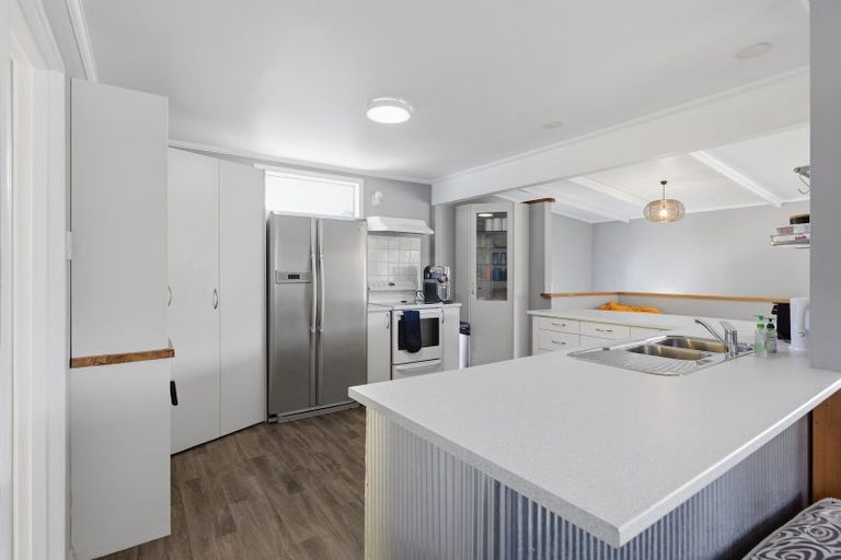 Photo of property in 49 Ngakoti Street, Urenui, 4375