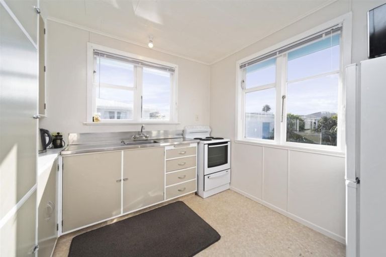 Photo of property in 22 Murray Avenue, Hawera, 4610