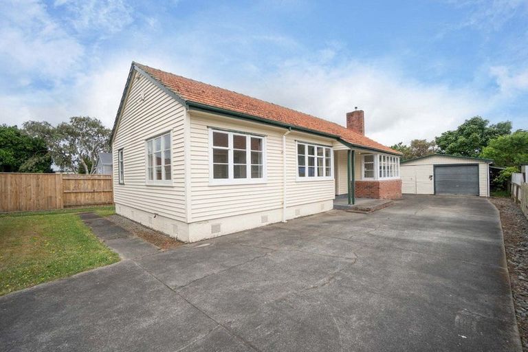 Photo of property in 6 Rangiora Avenue, Roslyn, Palmerston North, 4414