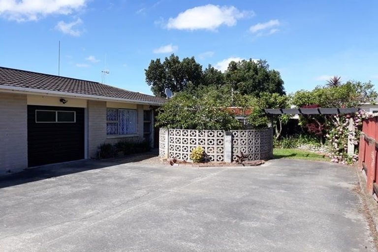 Photo of property in 82 Russell Street, Palmerston North, 4414