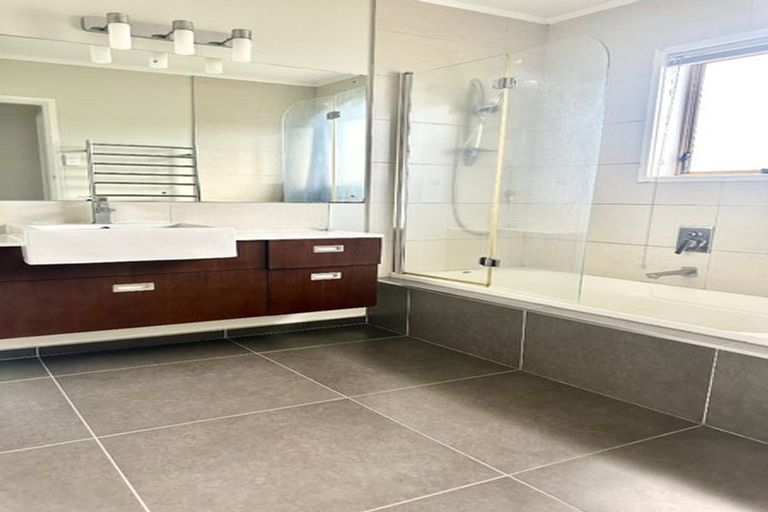 Photo of property in 27 Chequers Avenue, Chartwell, Hamilton, 3210