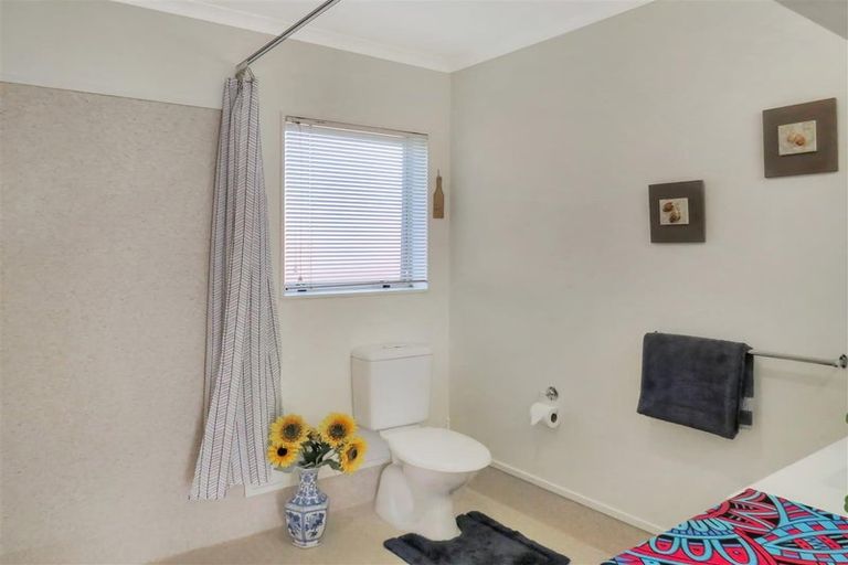 Photo of property in 66unit Kawaha Point Road, Kawaha Point, Rotorua, 3010