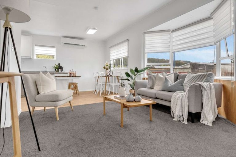 Photo of property in 17a Kawaha Point Road, Fairy Springs, Rotorua, 3015
