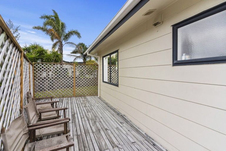Photo of property in 104b Linton Crescent, Whangamata, 3620