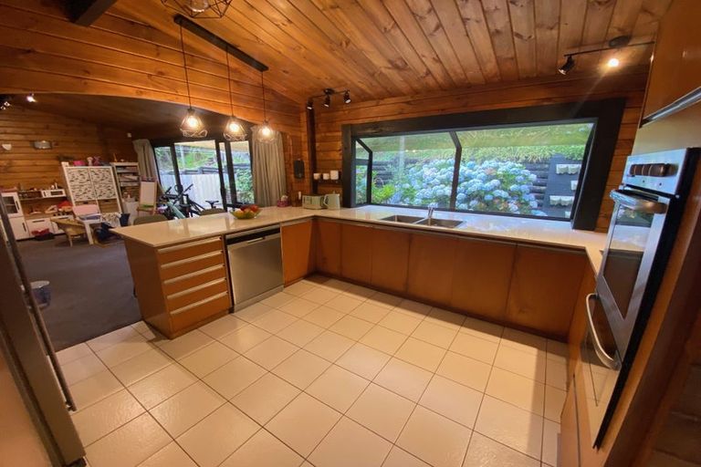 Photo of property in 18 Laingfield Terrace, Laingholm, Auckland, 0604