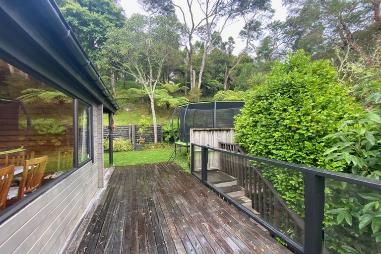 Photo of property in 18 Laingfield Terrace, Laingholm, Auckland, 0604