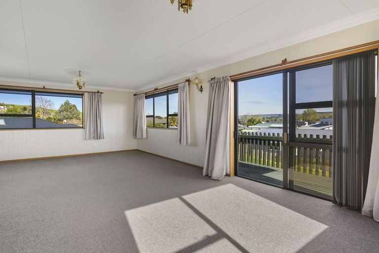 Photo of property in 11 Greenhithe Street, Waihola, Milton, 9073