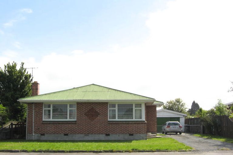Photo of property in 11 Ivory Street, Rangiora, 7400