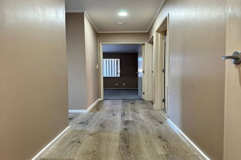 Photo of property in 6 Amarillo Place, Manurewa, Auckland, 2105