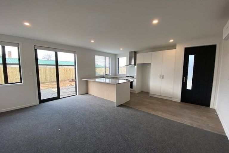 Photo of property in 14u2 Mitcham Avenue, Forest Lake, Hamilton, 3200