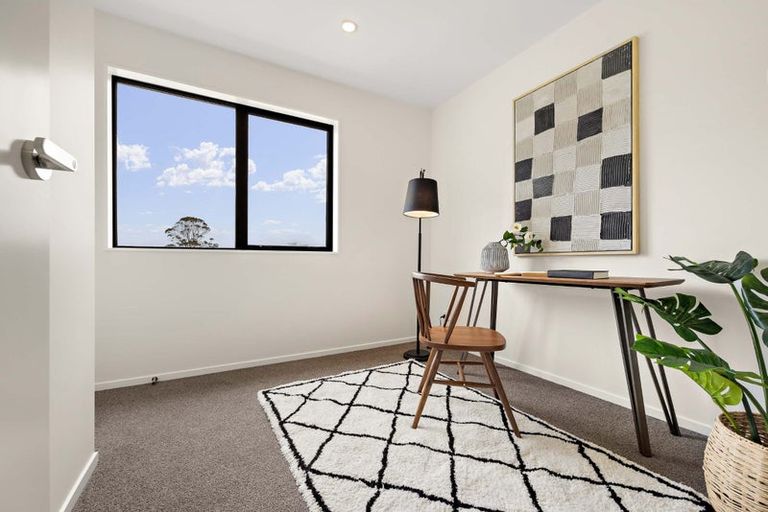 Photo of property in 57 Jabuka Street, Glen Eden, Auckland, 0602