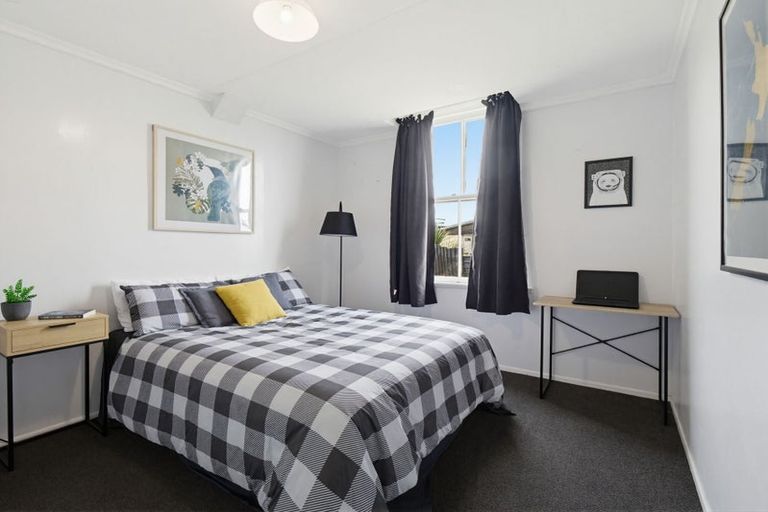 Photo of property in 4 Ashton Terrace, Castlecliff, Whanganui, 4501