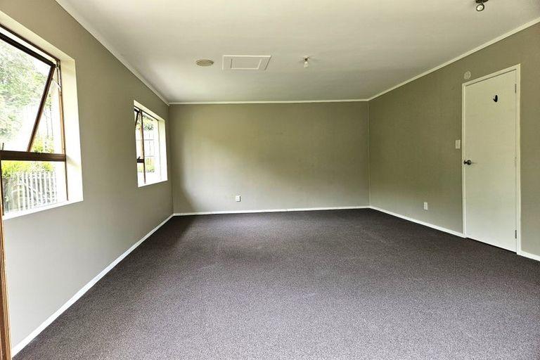 Photo of property in 2/94 John Downs Drive, Browns Bay, Auckland, 0630