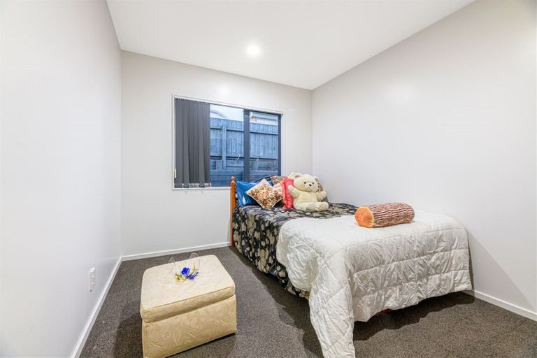 Photo of property in 10 San Pablo Way, Henderson, Auckland, 0612