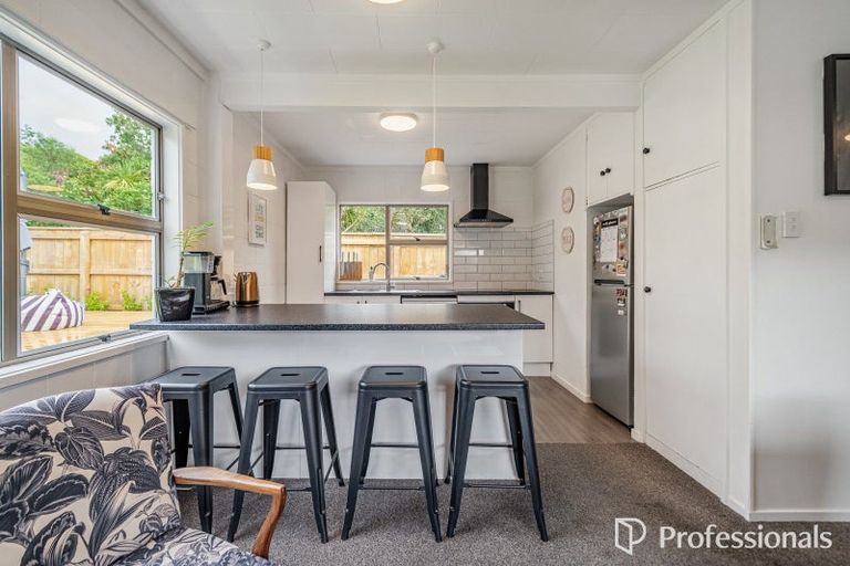 Photo of property in 3d Kopara Grove, Stokes Valley, Lower Hutt, 5019