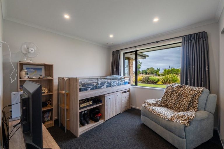 Photo of property in 33 Marama Avenue South, Otatara, Invercargill, 9879