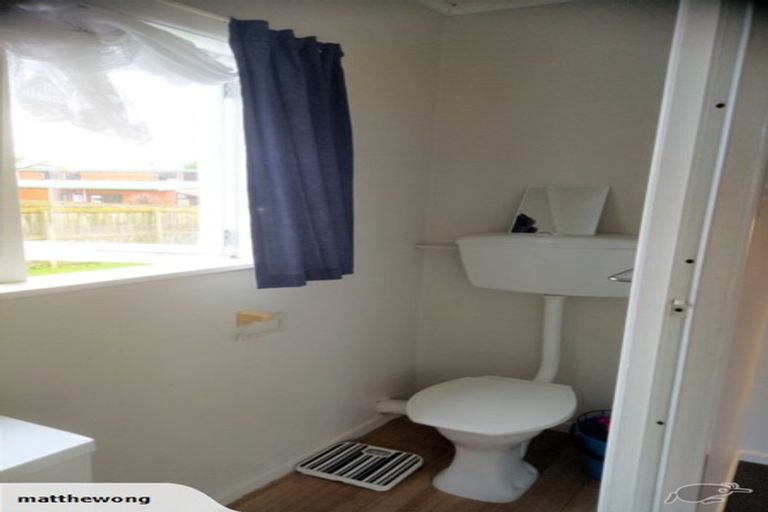 Photo of property in 97 Mcleod Road, Te Atatu South, Auckland, 0610