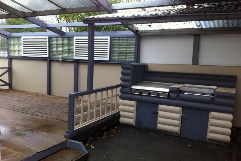 Photo of property in 4 Haynes Avenue, Upper Riccarton, Christchurch, 8041