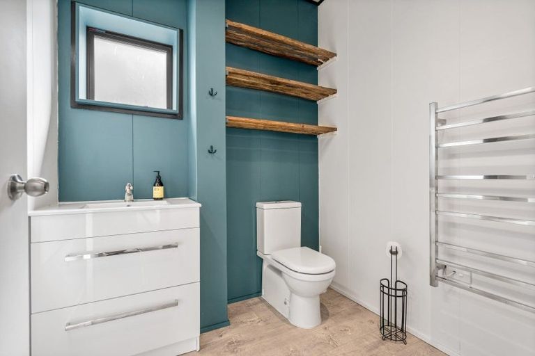 Photo of property in 33 Grahamtown Road, Onerahi, Whangarei, 0174