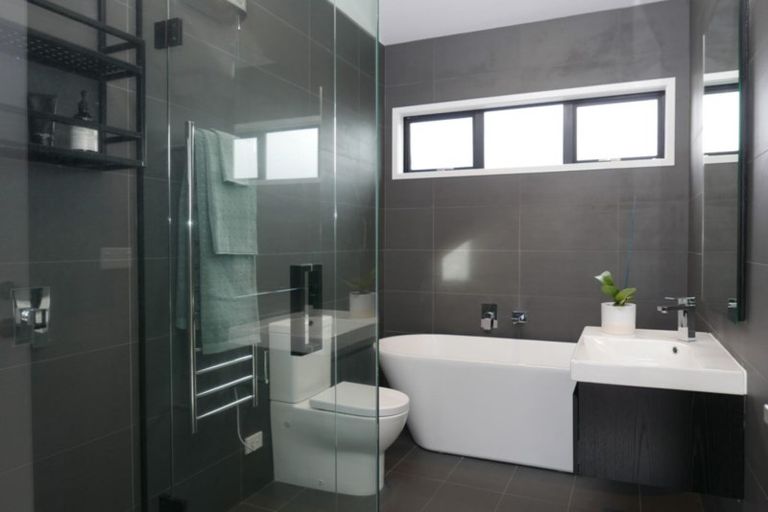 Photo of property in 1 Rostrevor Place, Mairehau, Christchurch, 8052