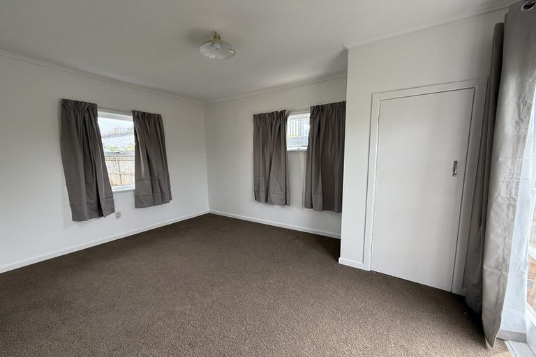 Photo of property in 12 Crete Avenue, Milford, Auckland, 0620