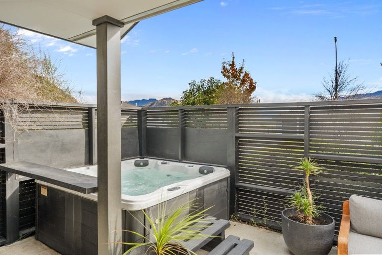 Photo of property in 1 Myles Way, Lower Shotover, Queenstown, 9304