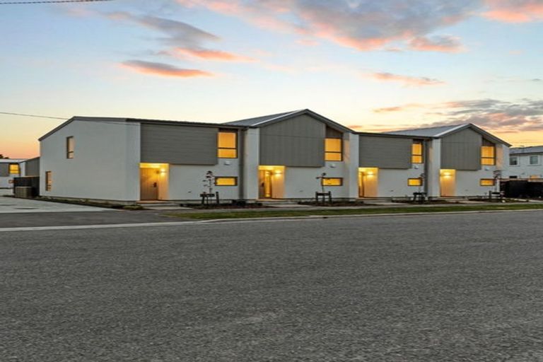 Photo of property in 47 Bampton Street, Burwood, Christchurch, 8061