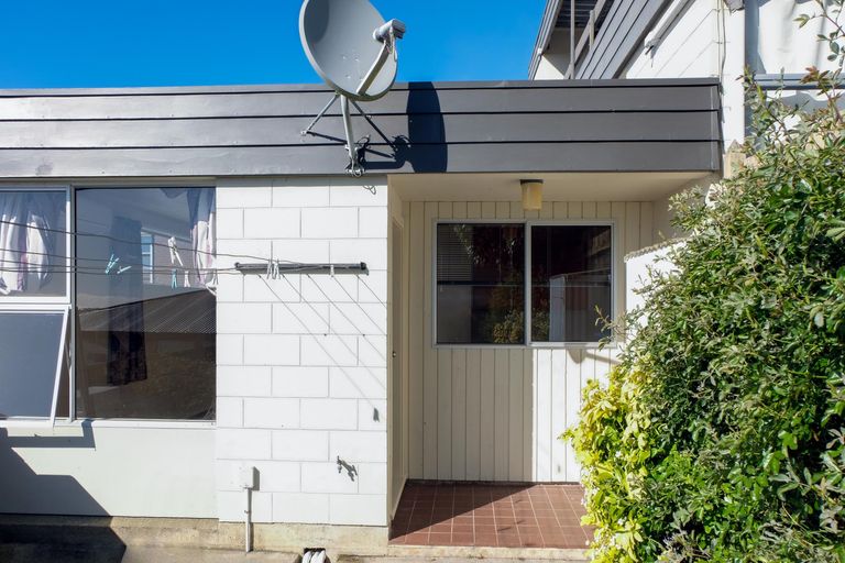 Photo of property in 2 Warren Street, Oamaru, 9400