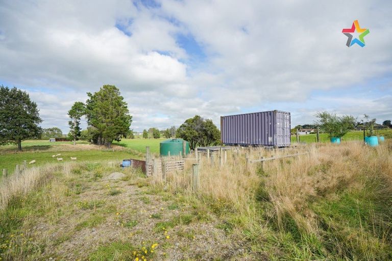 Photo of property in 72 Kirkoswald Street, Wallacetown, 9816