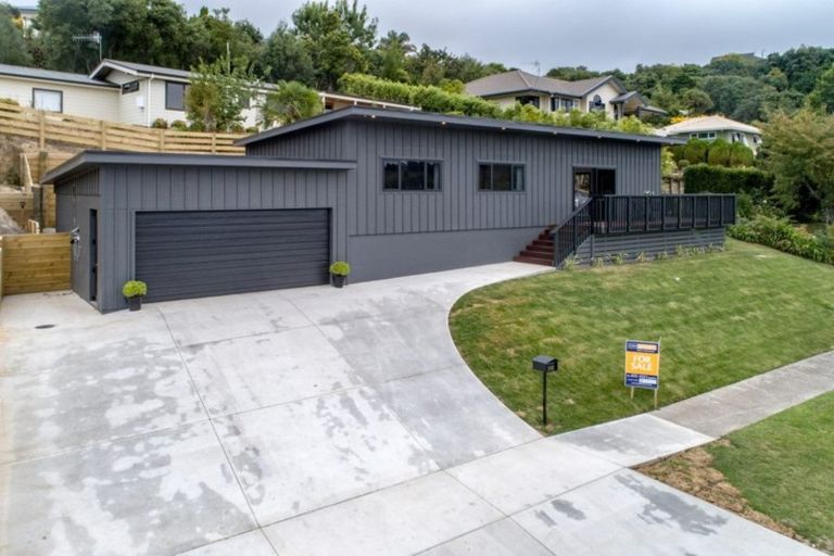 Photo of property in 39b Hetley Crescent, Taradale, Napier, 4112