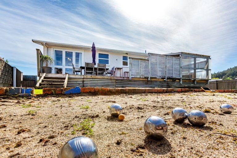 Photo of property in 118 Clouston Park Road, Clouston Park, Upper Hutt, 5018