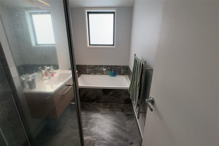 Photo of property in 128 Harriet Johnston Drive, Pokeno, 2402