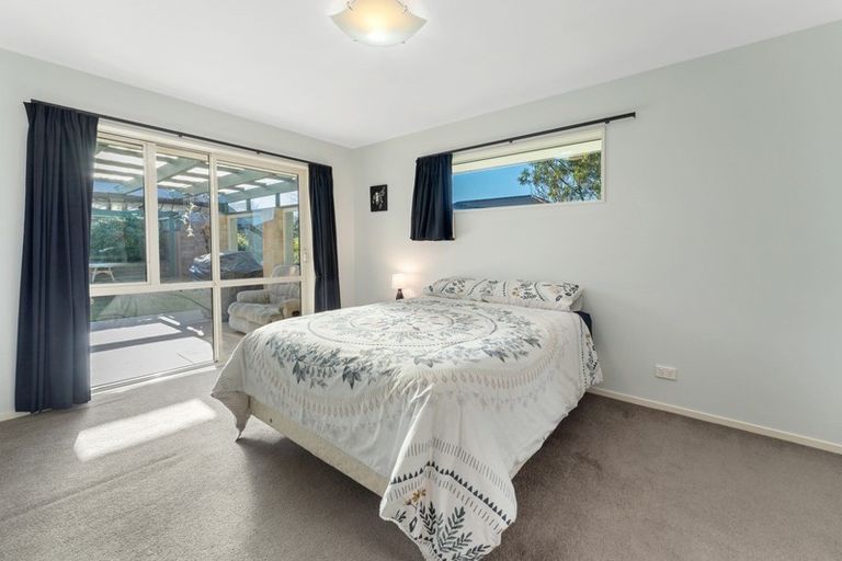 Photo of property in 15 Saddleback Green, Halswell, Christchurch, 8025