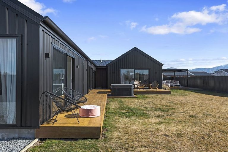 Photo of property in 15 Aoraki Crescent, Twizel, 7901