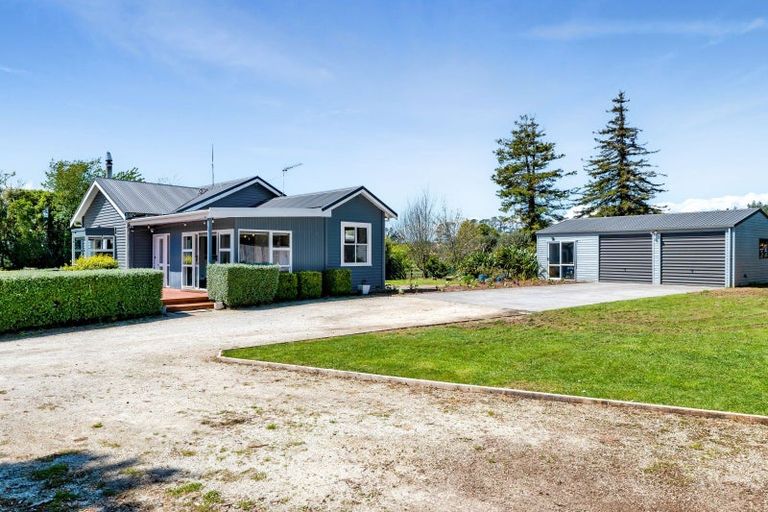 Photo of property in 1233 Egmont Road, Egmont Village, New Plymouth, 4372