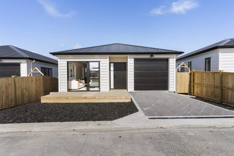Photo of property in 75 Tributary Parade, Karaka, Papakura, 2113