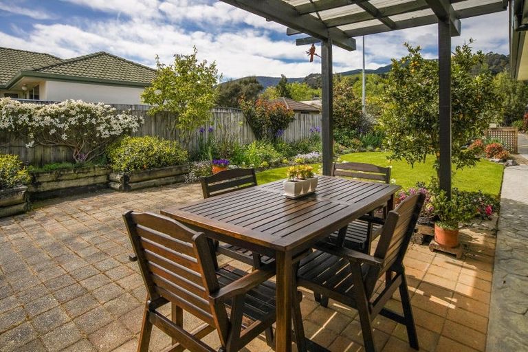 Photo of property in 7 Heath Place, Stoke, Nelson, 7011