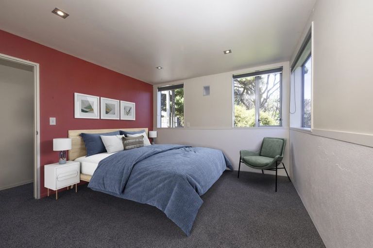 Photo of property in 16 Log Race Road, Piha, New Lynn, 0772