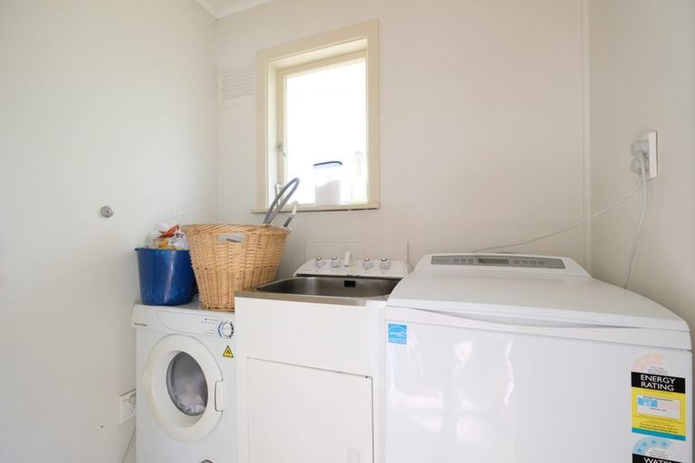Photo of property in 12 Nield Road, Manurewa, Auckland, 2102