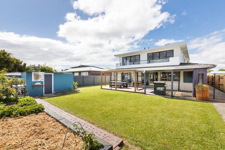 Photo of property in 41 Moyne Avenue, Milson, Palmerston North, 4414