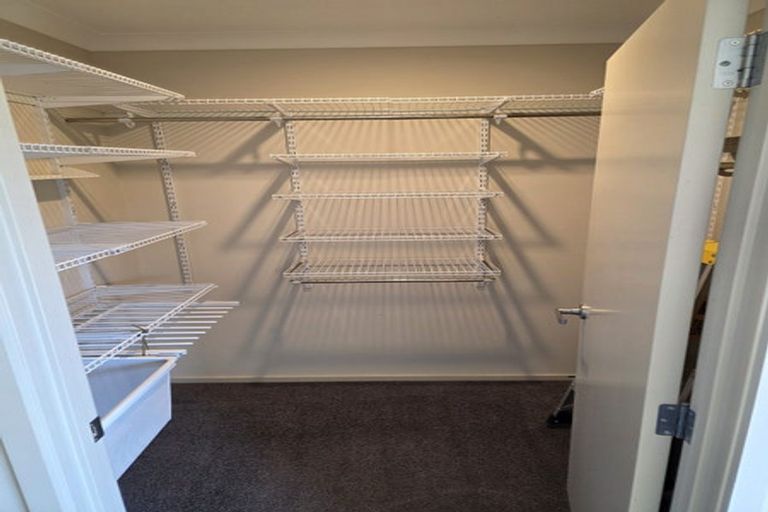 Photo of property in 6 Manganui Place, Te Awa, Napier, 4110