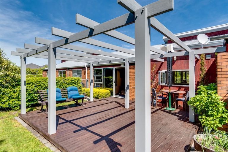 Photo of property in 87 Kent Terrace, Taradale, Napier, 4112