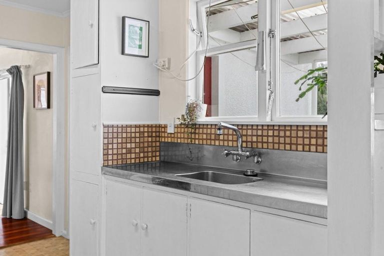 Photo of property in 60 Purnell Street, College Estate, Whanganui, 4500
