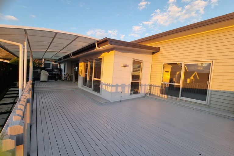 Photo of property in 9 Knoll Rise, Pukekohe, 2120