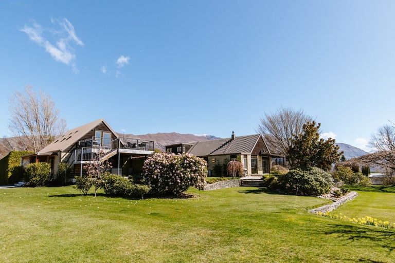 Photo of property in 86 Golf Course Road, Wanaka, 9305