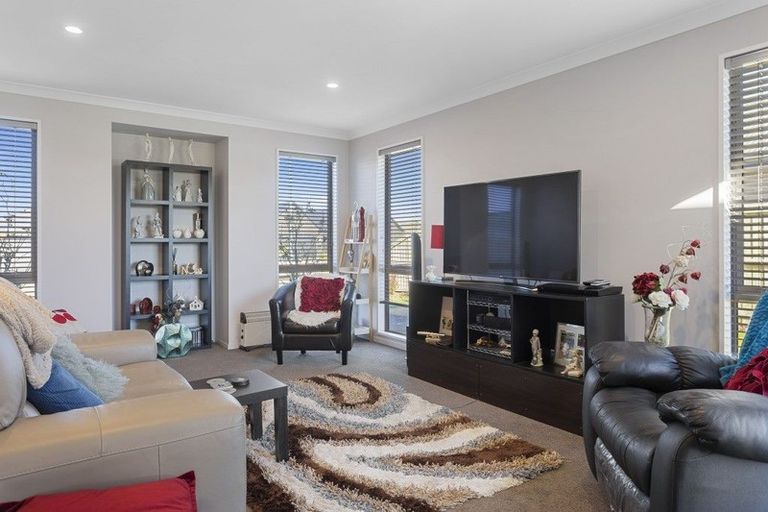 Photo of property in 61 Huntingdon Drive, Rangiora, 7400