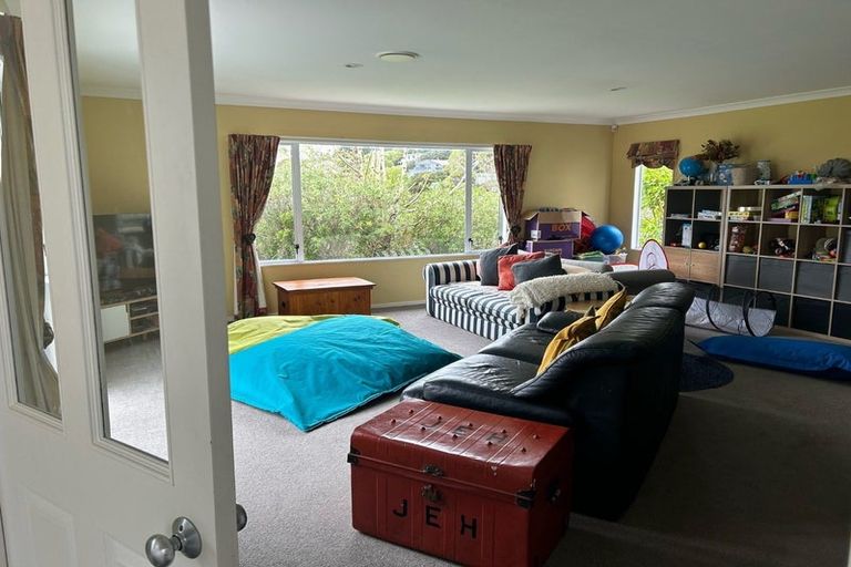 Photo of property in 9 The Topdeck, Whitby, Porirua, 5024