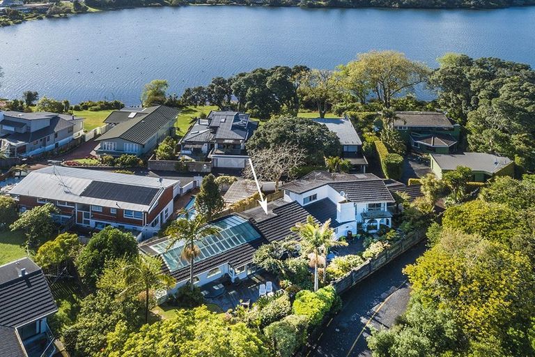 Photo of property in 25 Sylvan Park Avenue, Milford, Auckland, 0620